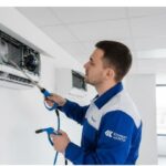 Кондиционер в мегаполисе: как профессиональный сервис спасает технику и здоровье